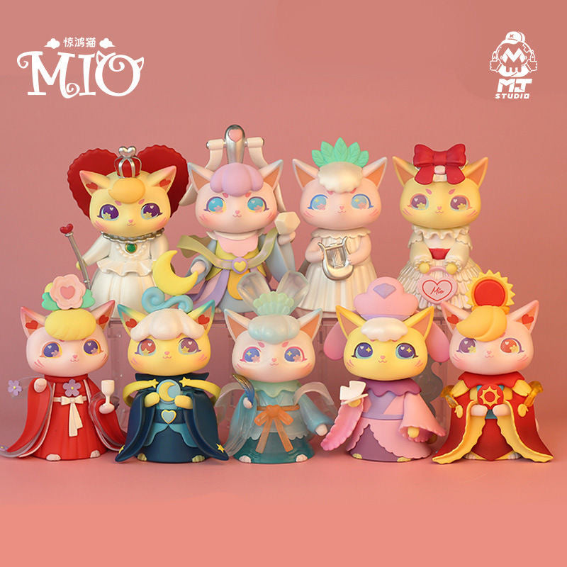 【SALE】MIO cat toy doll