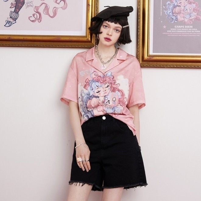 Pink monster V-neck shirt,ice silk designed short sleeve