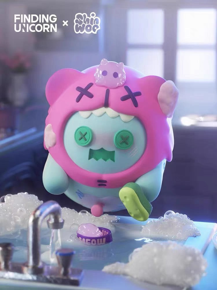 Shinwoo ghost bear house toy doll