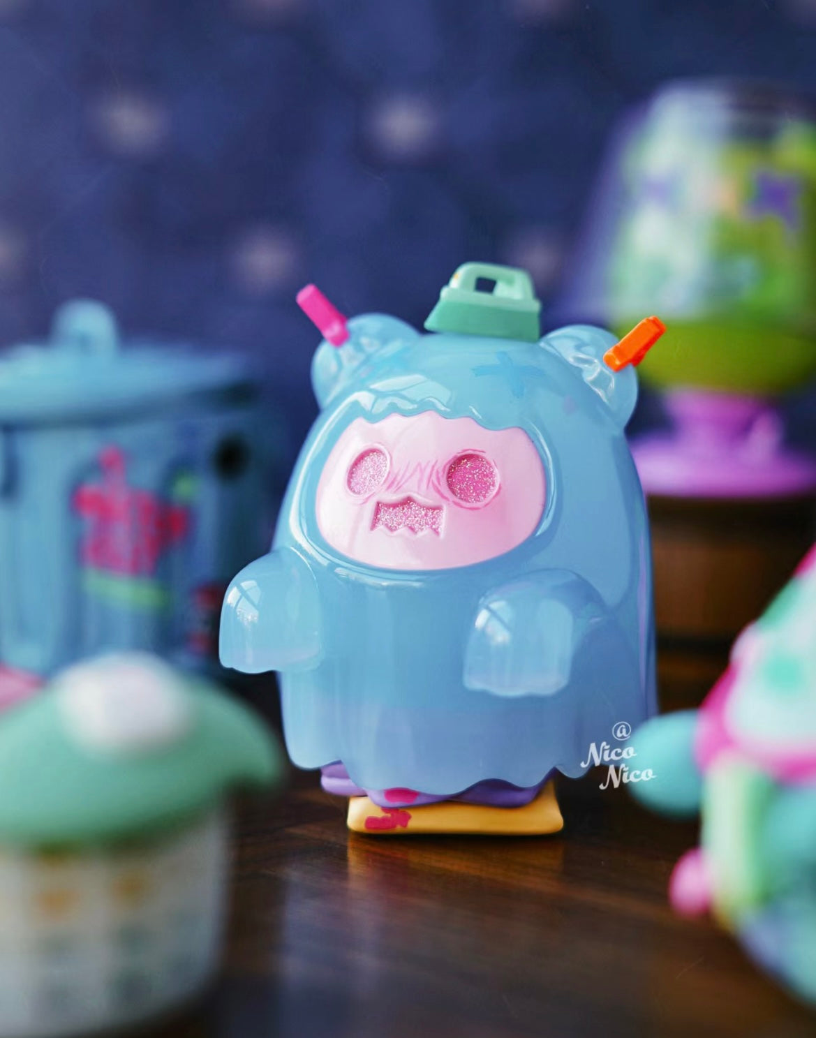 Shinwoo ghost bear house toy doll