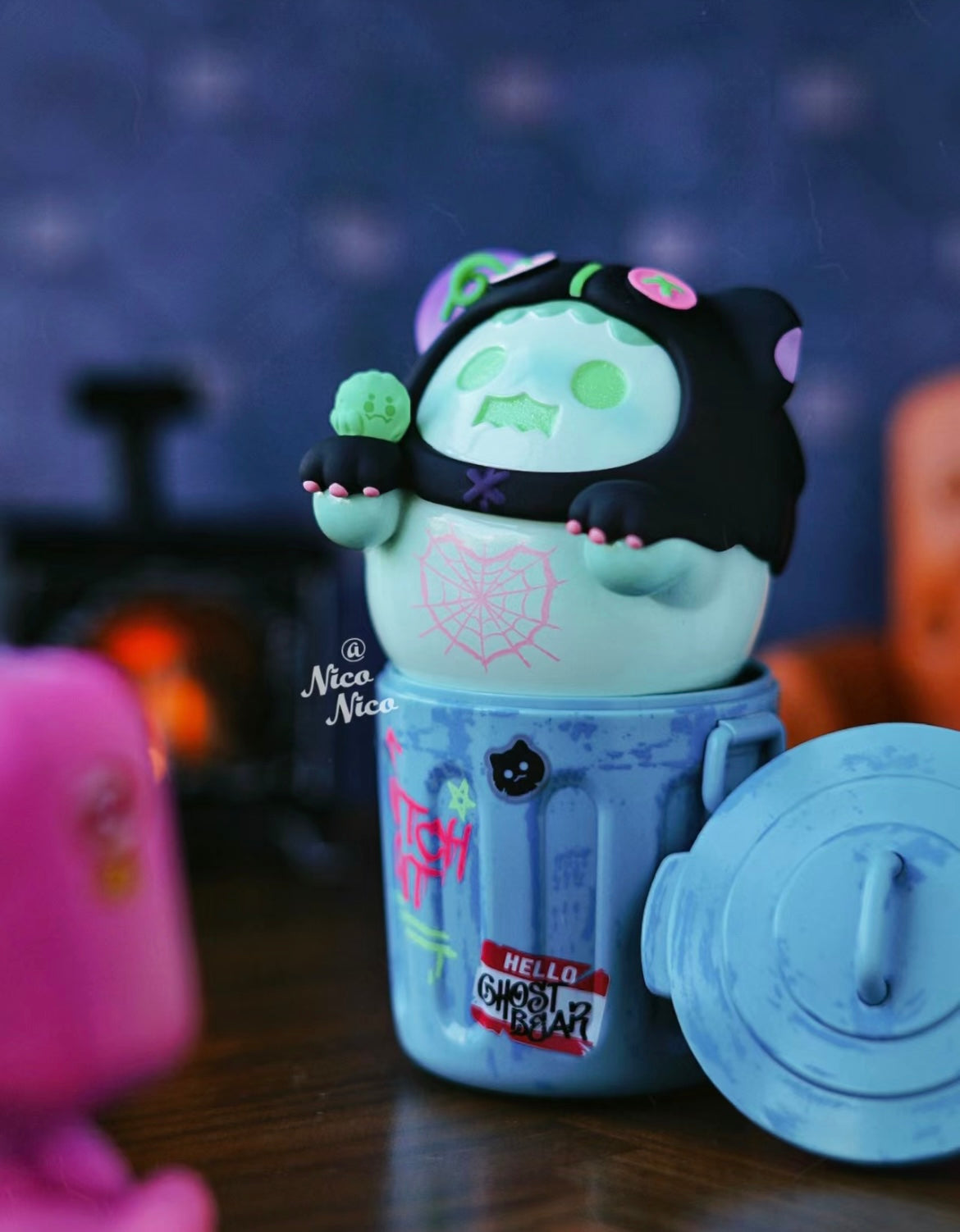Shinwoo ghost bear house toy doll