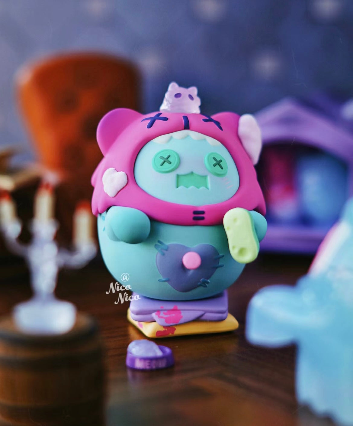 Shinwoo ghost bear house toy doll