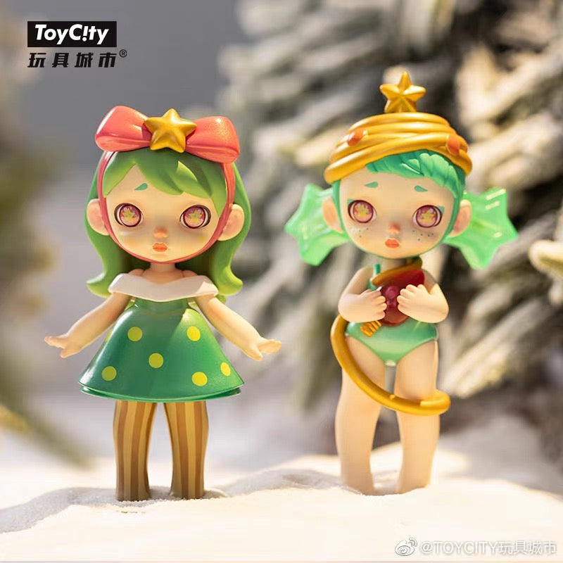 Laura Christmas set,2 big toy+3 fridge magnets