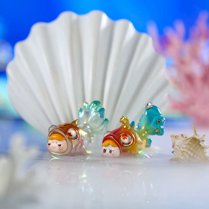 2 boxes Fancy koi mini bean