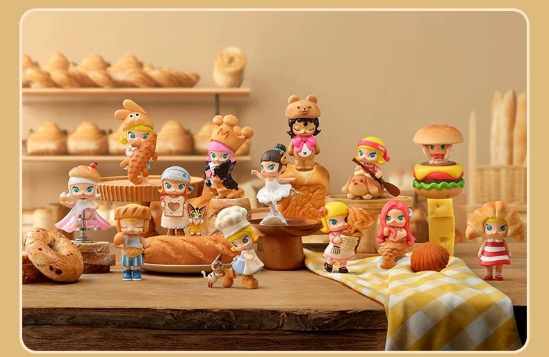 【NEW ARRIVAL】Molly Carb-Lover Series Figures Toy