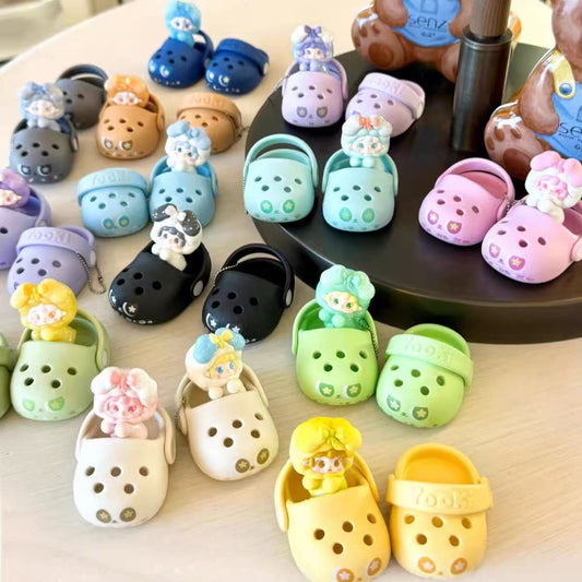 【NEW ARRIVAL】Yooki Hole Shoes Pendant Toy,4 bags