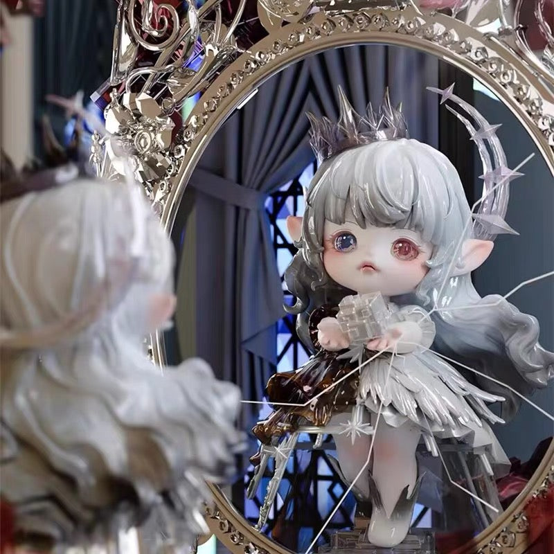 【NEW ARRIVAL】Flora Timeless Eternity Figure