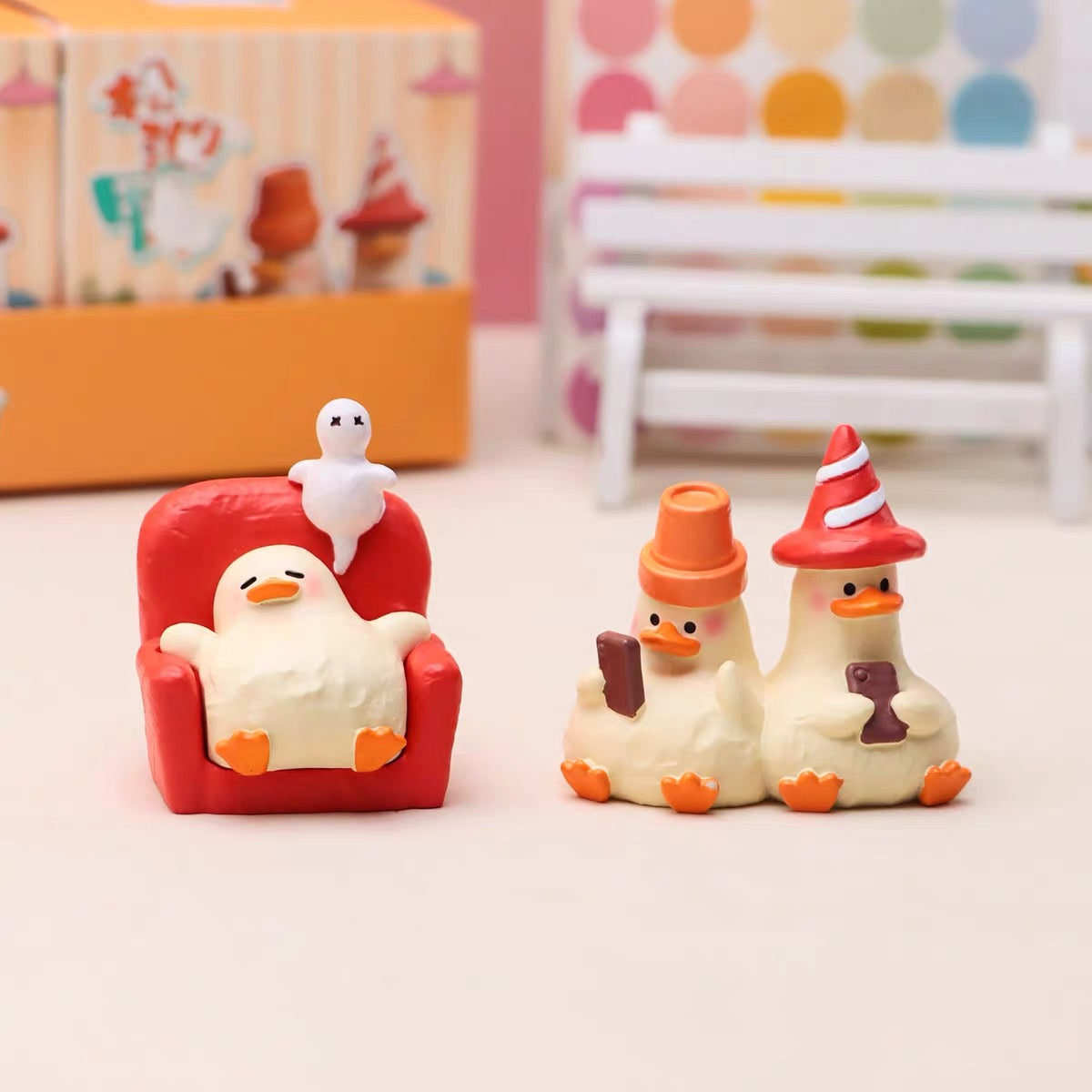 【NEW ARRIVAL】Relaxing Duck Figure