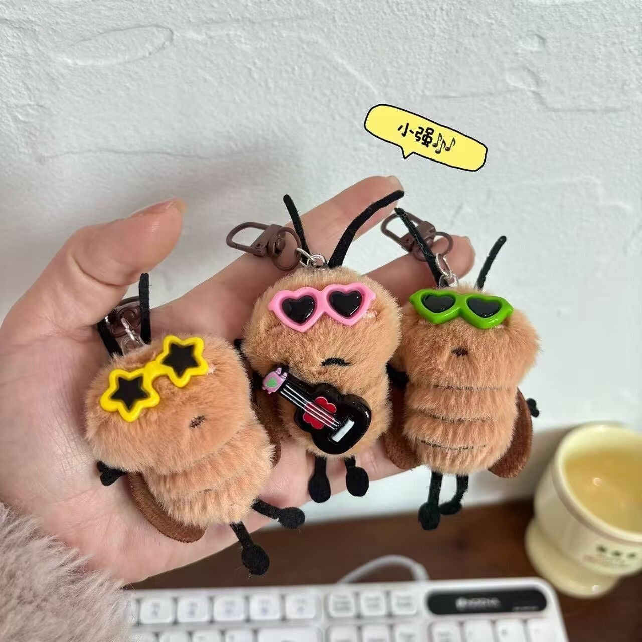 【NEW ARRIVAL】Sunglasses Roach Party Mini Plush