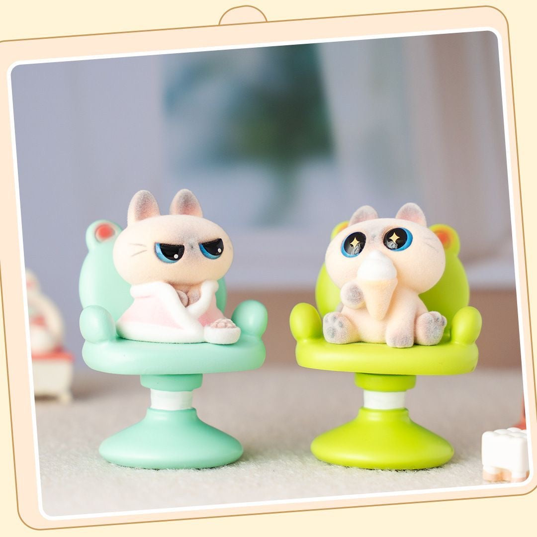 Siamese Cat  Happy Chair Mini Figure