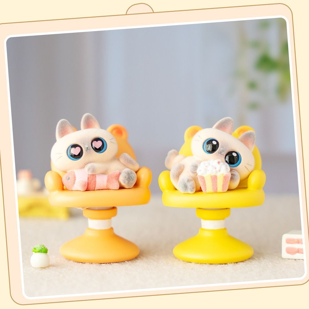 Siamese Cat  Happy Chair Mini Figure
