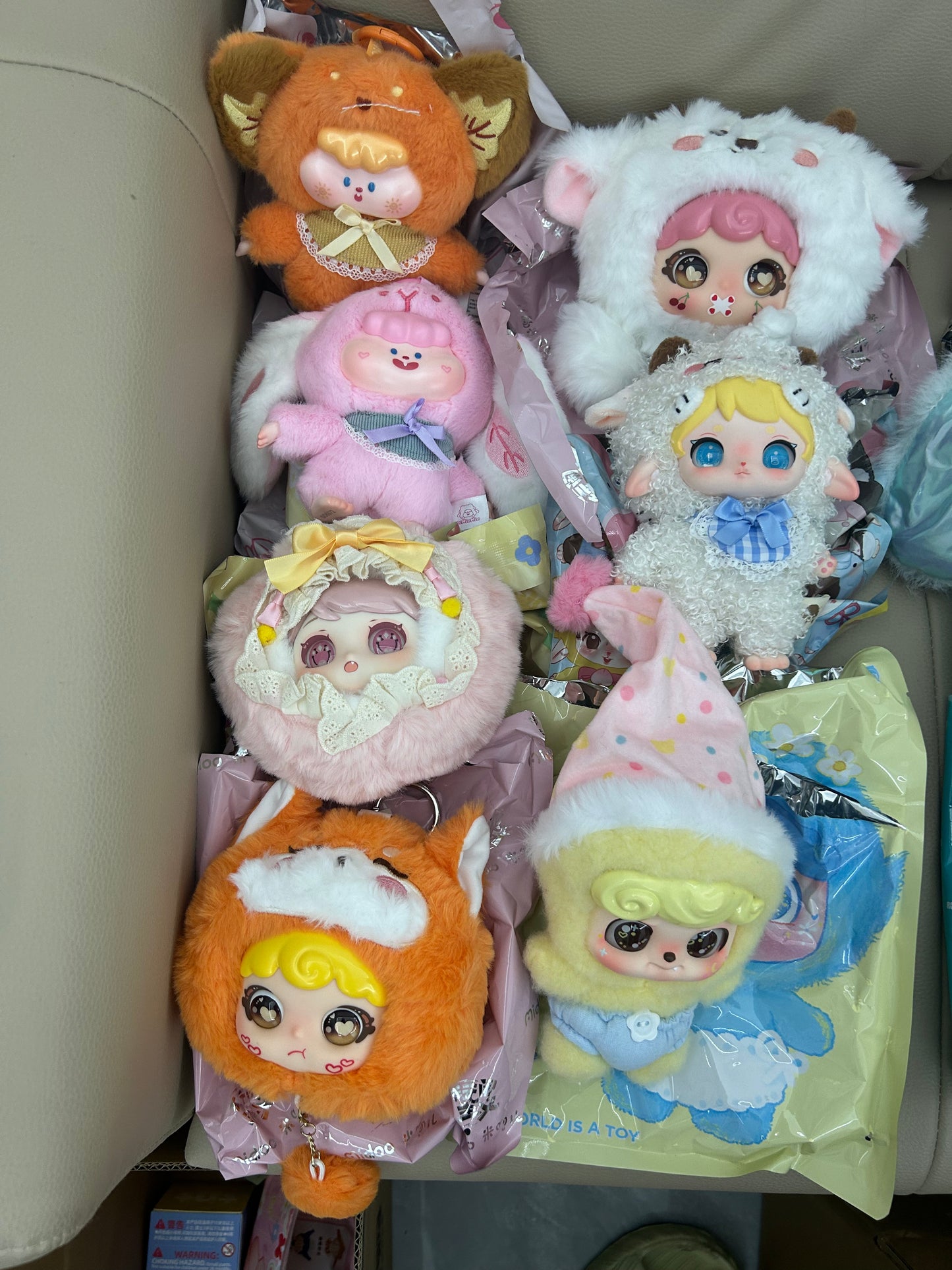 PLUSH SAMPLE SALE