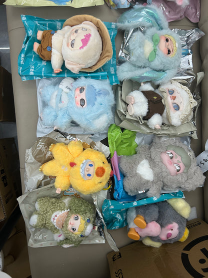 PLUSH SAMPLE SALE