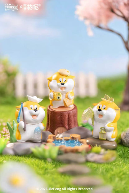 【NEW ARRIVAL】Achai Puppy Goqi Enjoy The Lawn Mini Figure