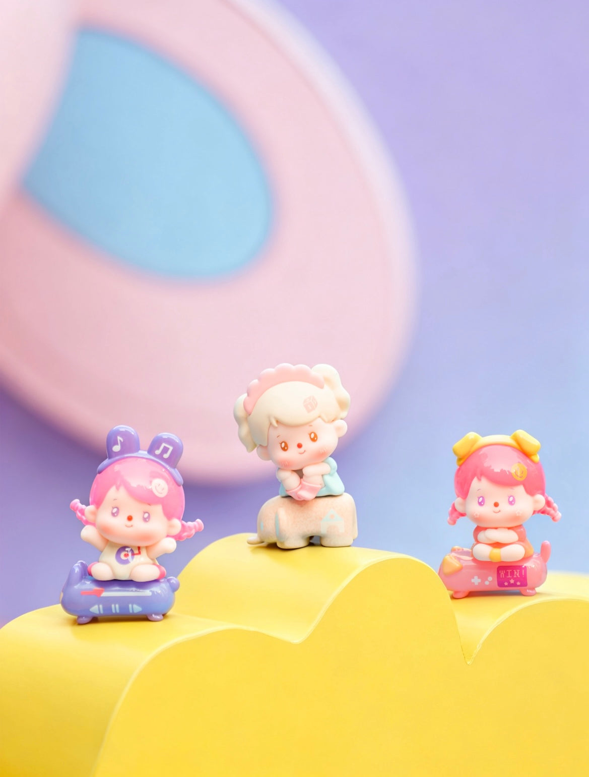 【NEW ARRIVAL】Mhaia Sitting In A Row Mini Figure V1-SHIP WITH OTHER ITEMS