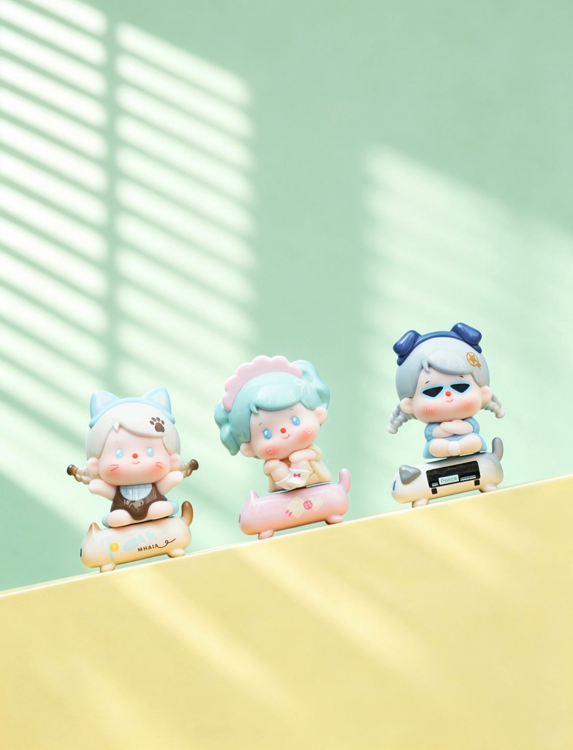 【NEW ARRIVAL】Mhaia Sitting In A Row Mini Figure V1-SHIP WITH OTHER ITEMS