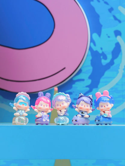【NEW ARRIVAL】Mhaia Sitting In A Row Mini Figure V1-SHIP WITH OTHER ITEMS