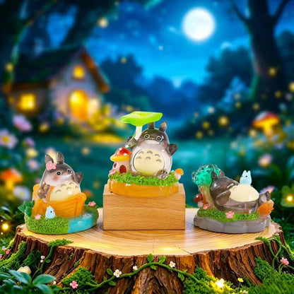【NEW ARRIVAL】Ghibli Totoro Firefly Forest Time Light Figure