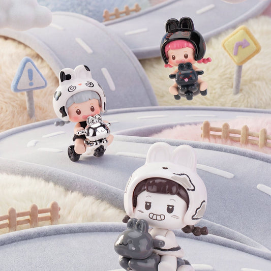 Pufufu Childlike Bunny Car Mini Figure